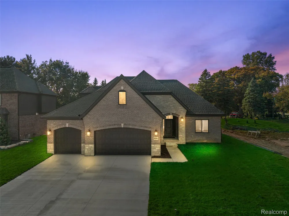 8267 Sandi Lane Bruce Township, MI 48065