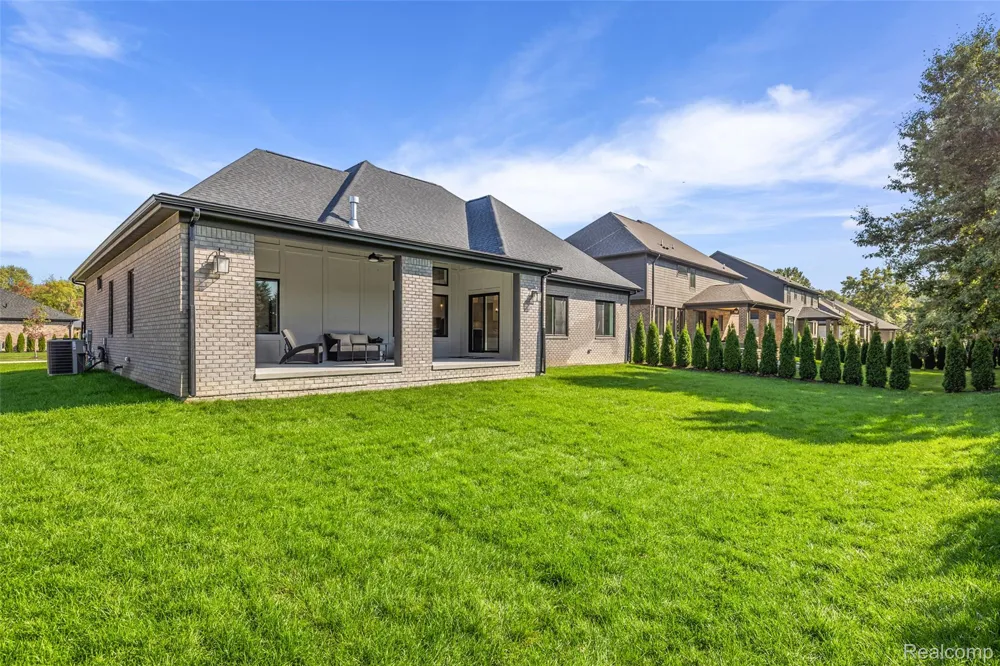 8267 Sandi Lane Bruce Township, MI 48065