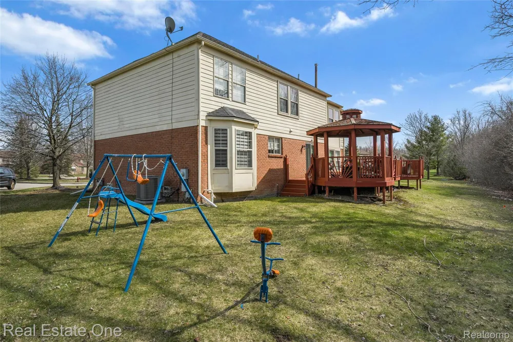 2590 Oakham Court Canton Charter Township, MI 48188