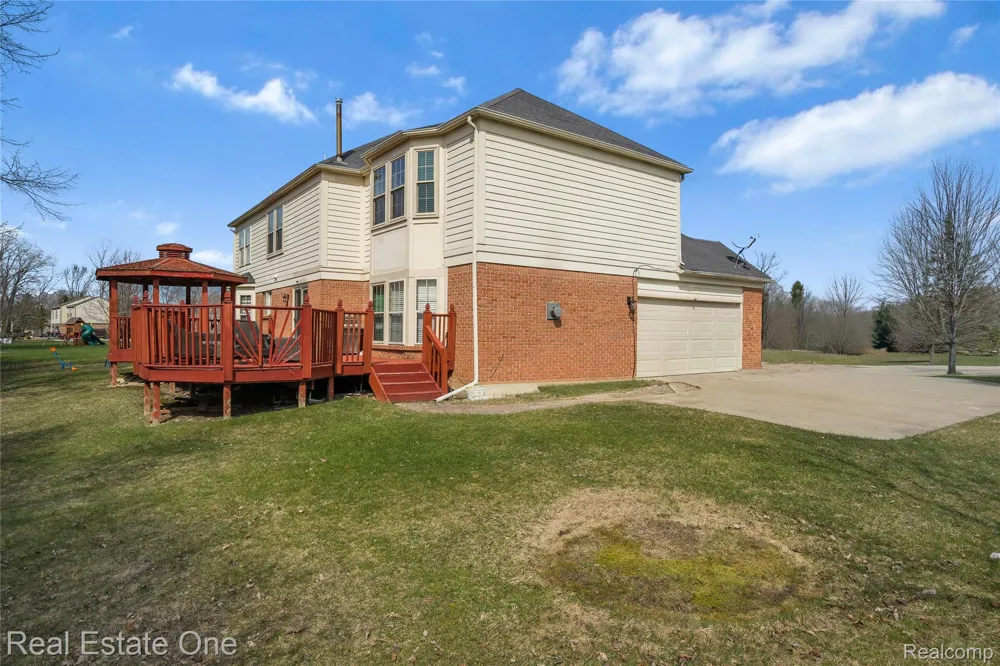 2590 Oakham Court Canton Charter Township, MI 48188