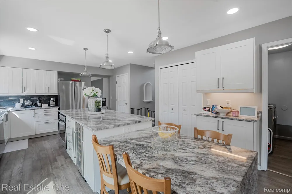 2590 Oakham Court Canton Charter Township, MI 48188