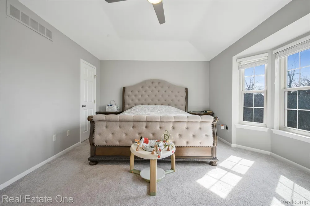 2590 Oakham Court Canton Charter Township, MI 48188