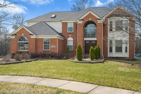 2590 Oakham Court