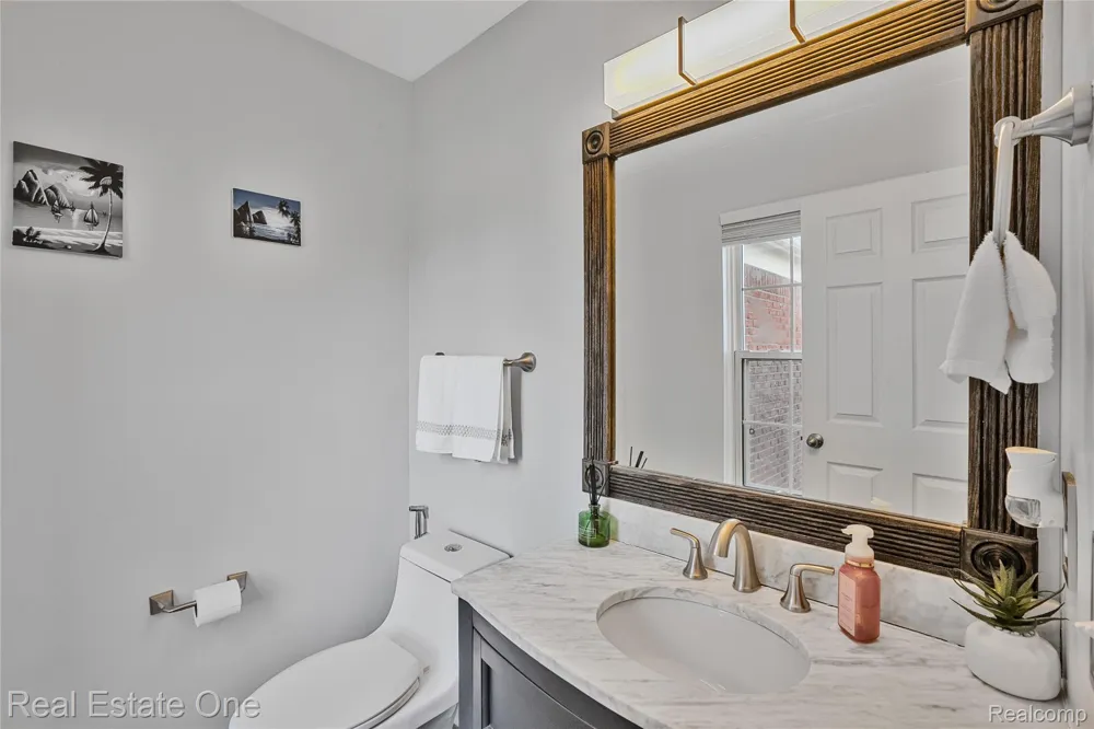 2590 Oakham Court Canton Charter Township, MI 48188