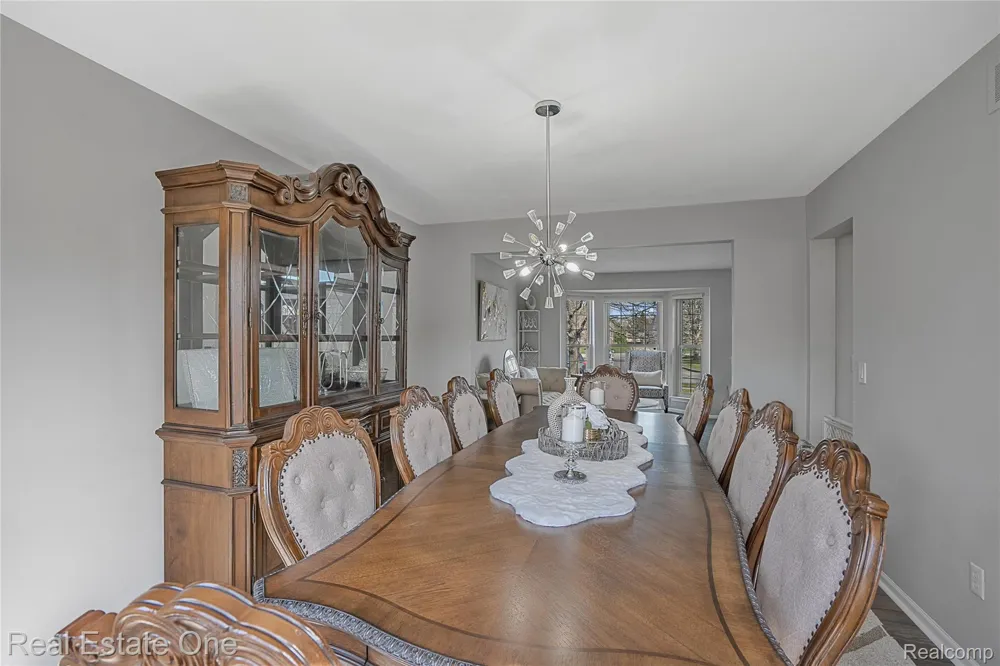 2590 Oakham Court Canton Charter Township, MI 48188