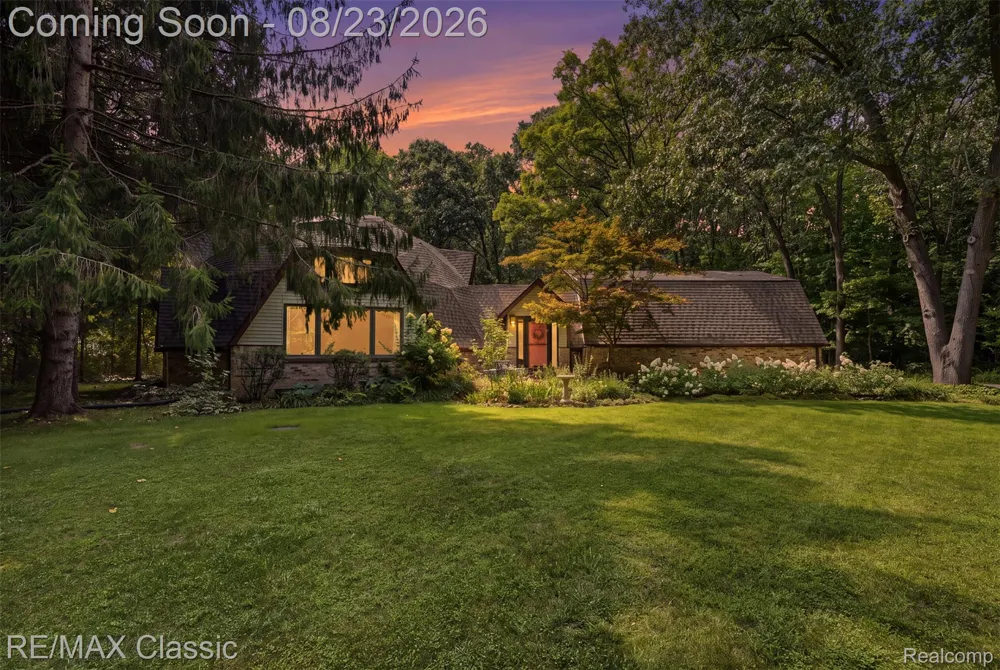 5109 Harvey Lake Road Highland Charter Township, MI 48356