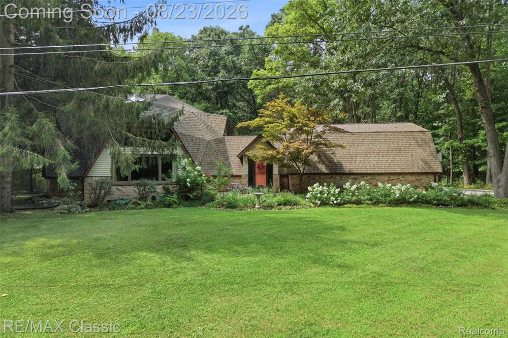 5109 Harvey Lake Road Highland Charter Township, MI 48356