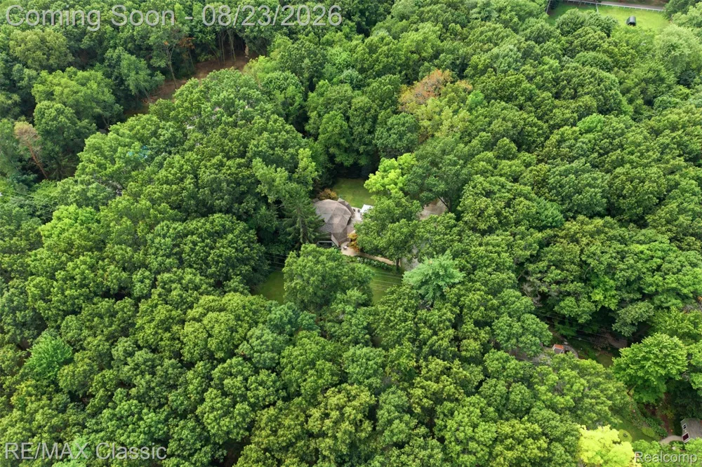 5109 Harvey Lake Road Highland Charter Township, MI 48356