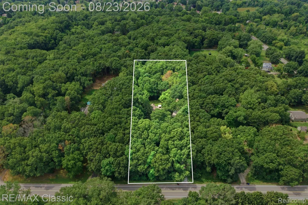 5109 Harvey Lake Road Highland Charter Township, MI 48356
