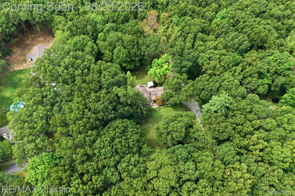 5109 Harvey Lake Road Highland Charter Township, MI 48356