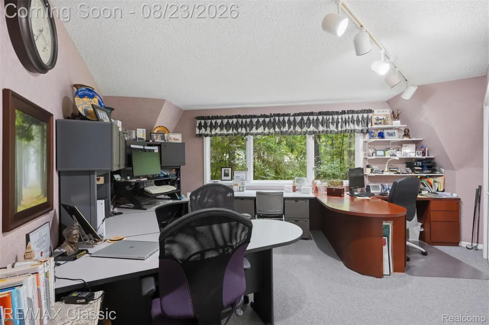 5109 Harvey Lake Road Highland Charter Township, MI 48356