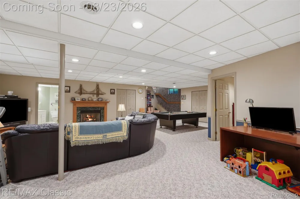 5109 Harvey Lake Road Highland Charter Township, MI 48356