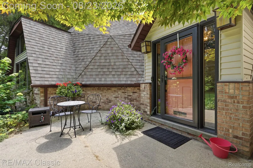 5109 Harvey Lake Road Highland Charter Township, MI 48356