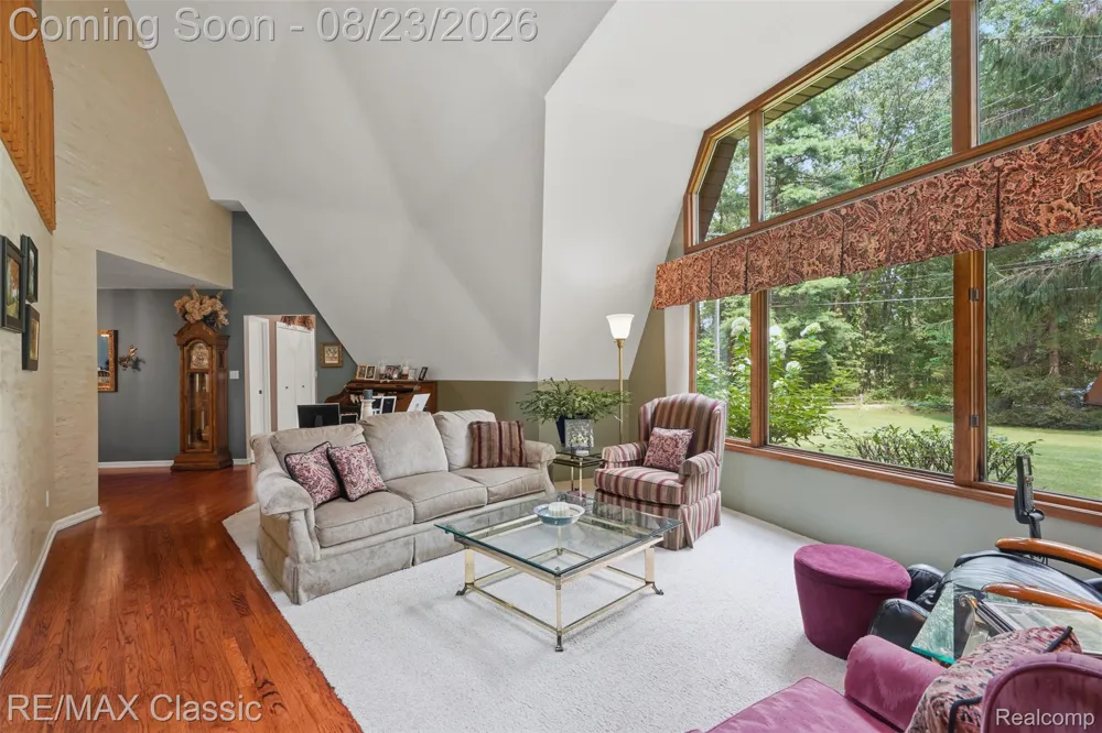 5109 Harvey Lake Road Highland Charter Township, MI 48356