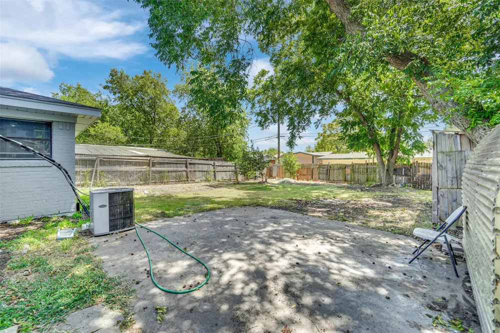 510 Pleasant Valley Road Garland, TX 75040