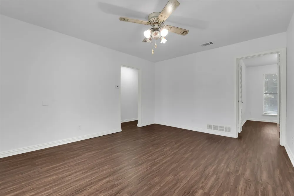 510 Pleasant Valley Road Garland, TX 75040