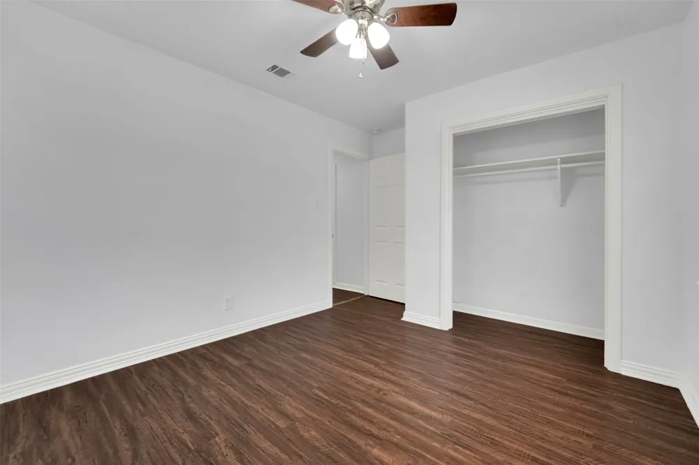 510 Pleasant Valley Road Garland, TX 75040