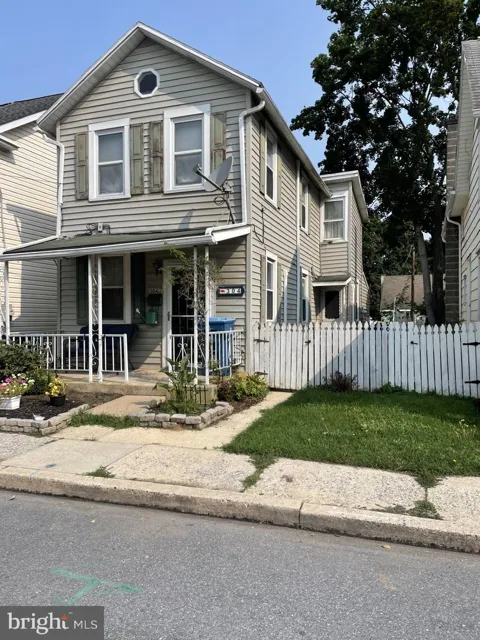 304 W 2ND STREET