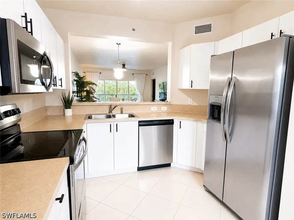 Regal Heron Circle #202 Naples, FL 34104