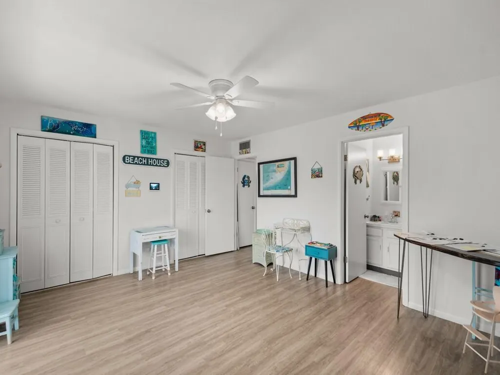 24 Pine Arbor Lane #103 Vero Beach, FL 32962