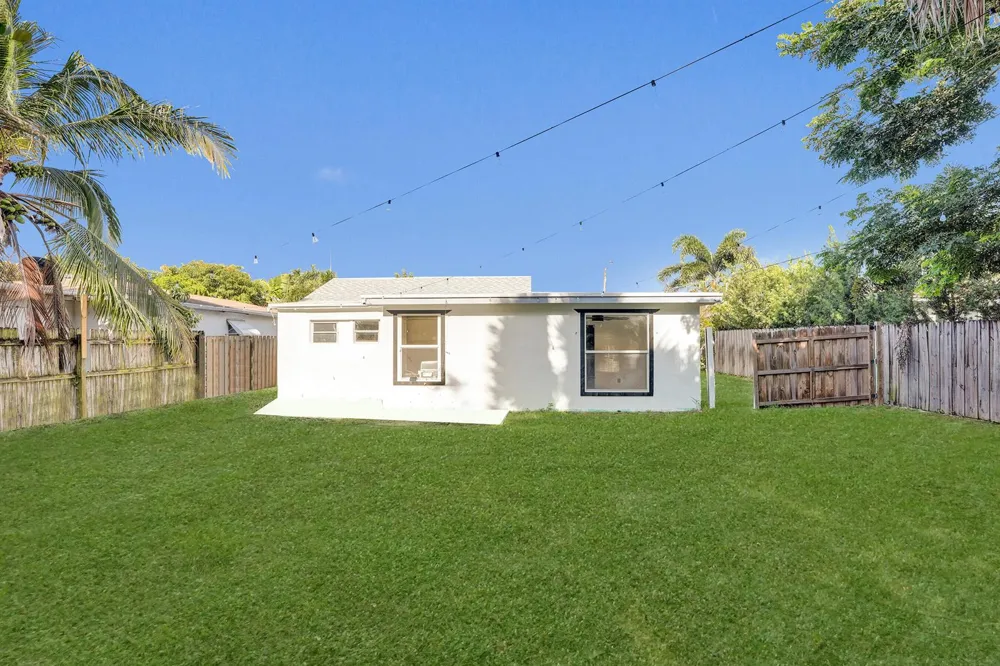 7936 TERRACE ROAD Lake Worth, FL 33462