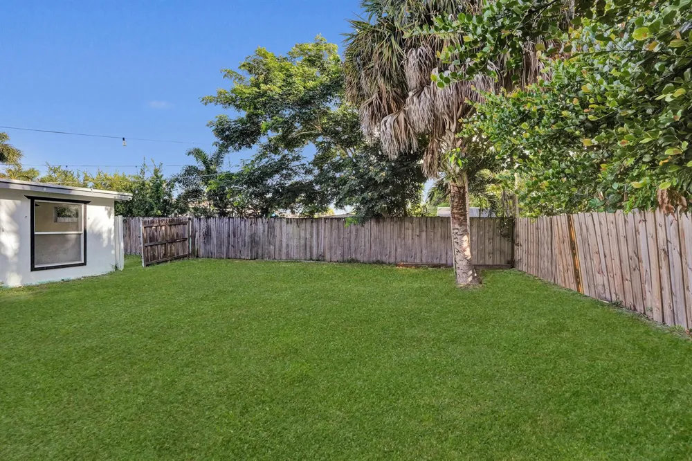 7936 TERRACE ROAD Lake Worth, FL 33462