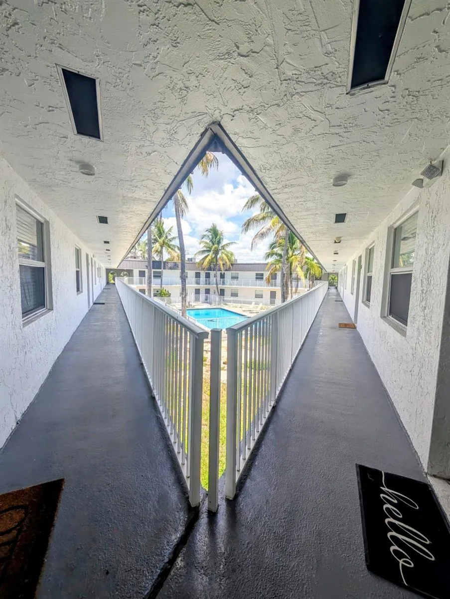 1470 DIXIE Highway #44 Fort Lauderdale, FL 33304