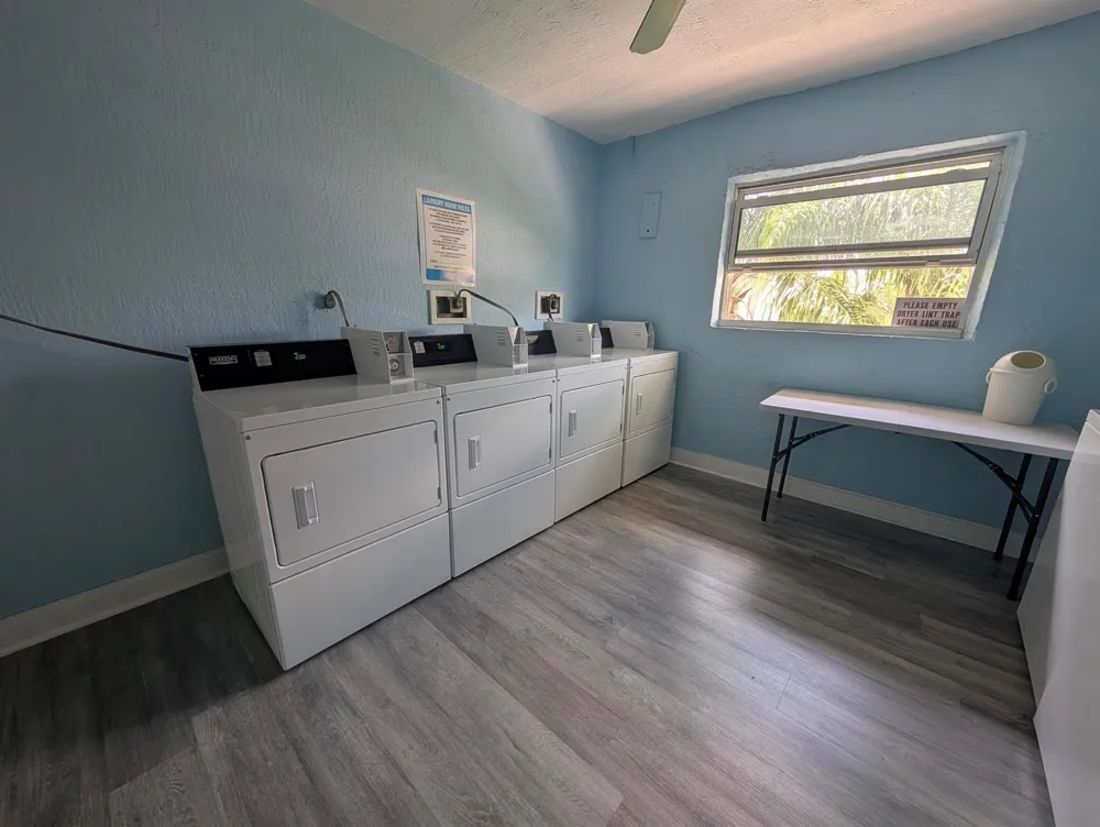 1470 DIXIE Highway #44 Fort Lauderdale, FL 33304