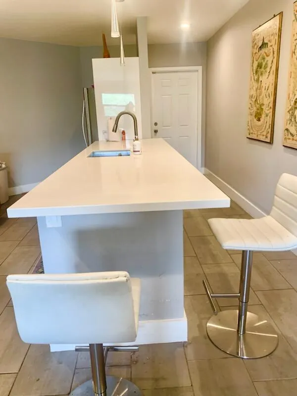 1470 DIXIE Highway #44 Fort Lauderdale, FL 33304