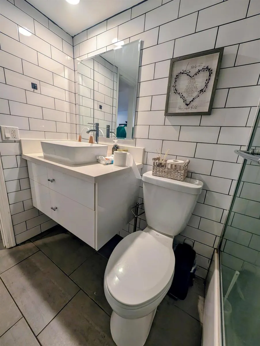 1470 DIXIE Highway #44 Fort Lauderdale, FL 33304