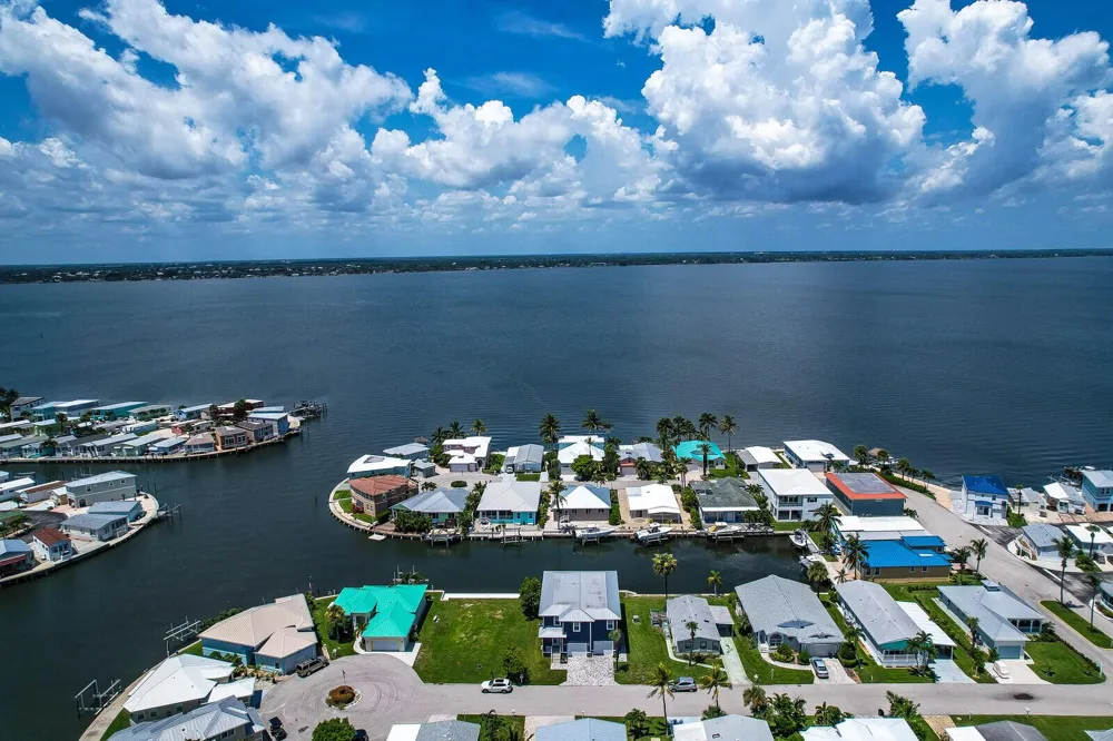10751 S OCEAN DRIVE #A13 Jensen Beach, FL 34957