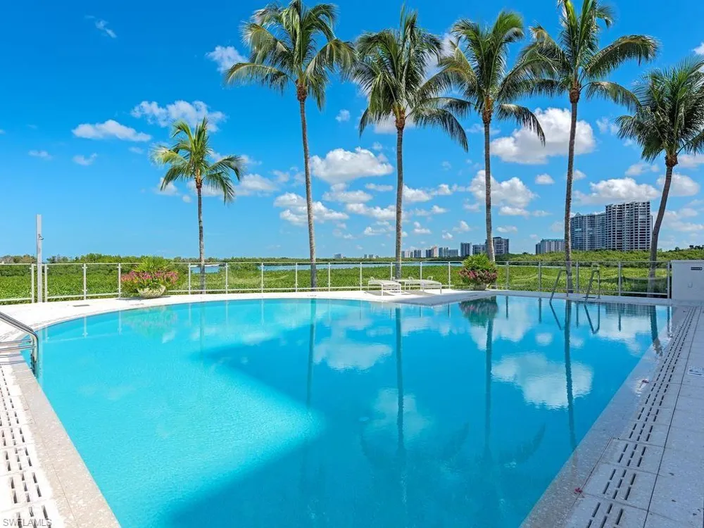 60 Seagate Drive #1505 Naples, FL 34103