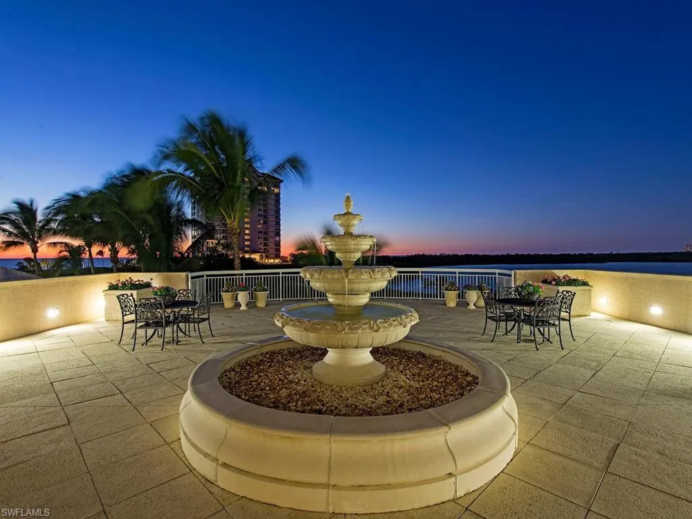 60 Seagate Drive #1505 Naples, FL 34103