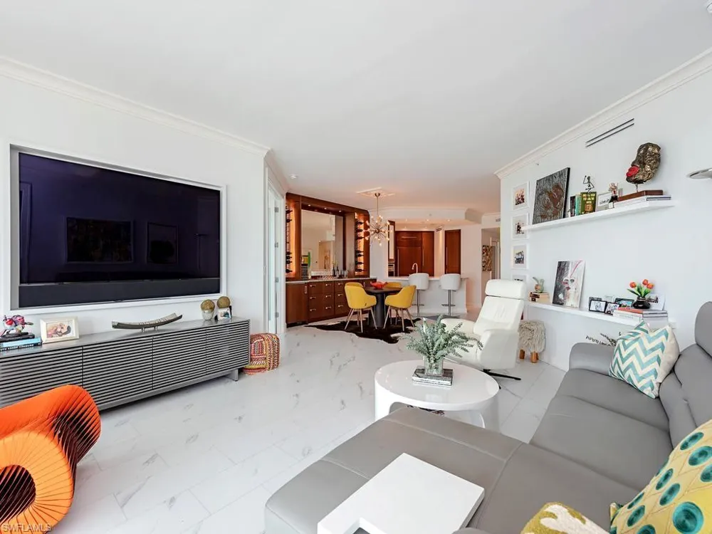 60 Seagate Drive #1505 Naples, FL 34103