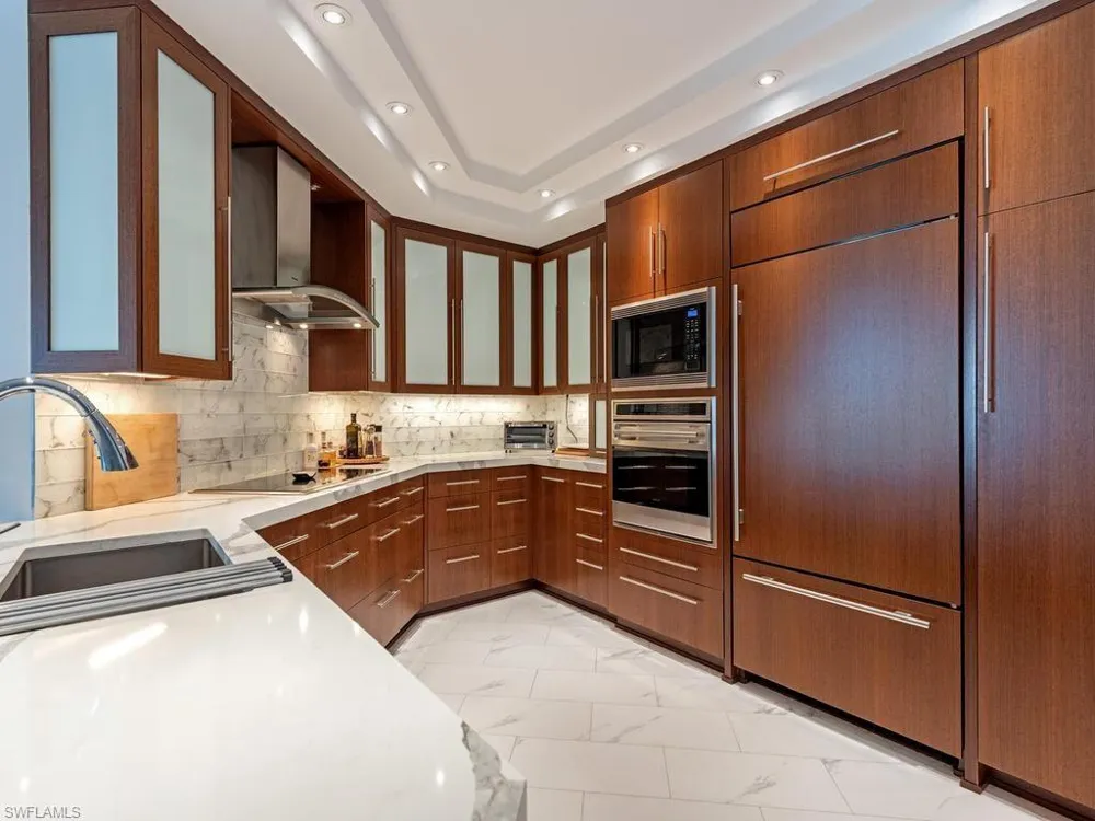 60 Seagate Drive #1505 Naples, FL 34103