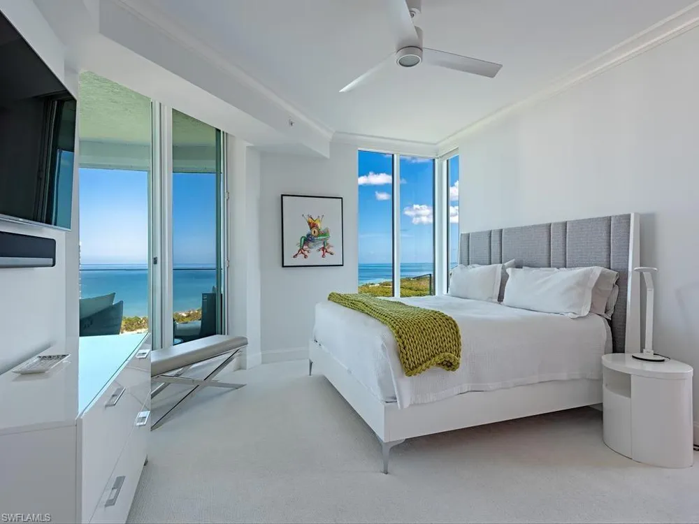 60 Seagate Drive #1505 Naples, FL 34103