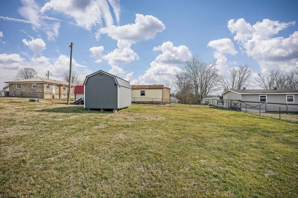 611 Estes St Smithville, TN 37166