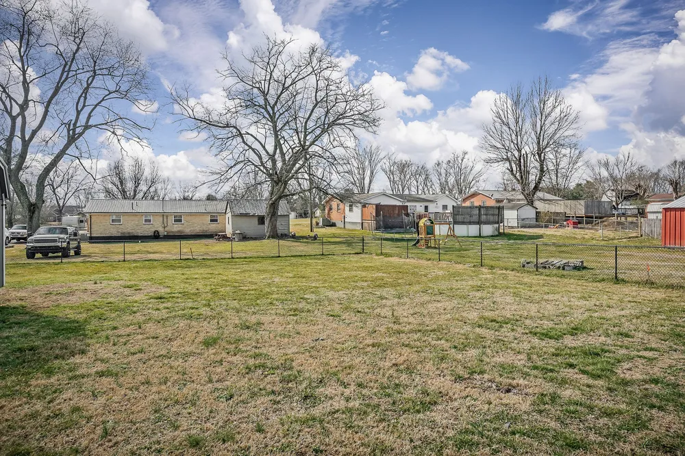 611 Estes St Smithville, TN 37166