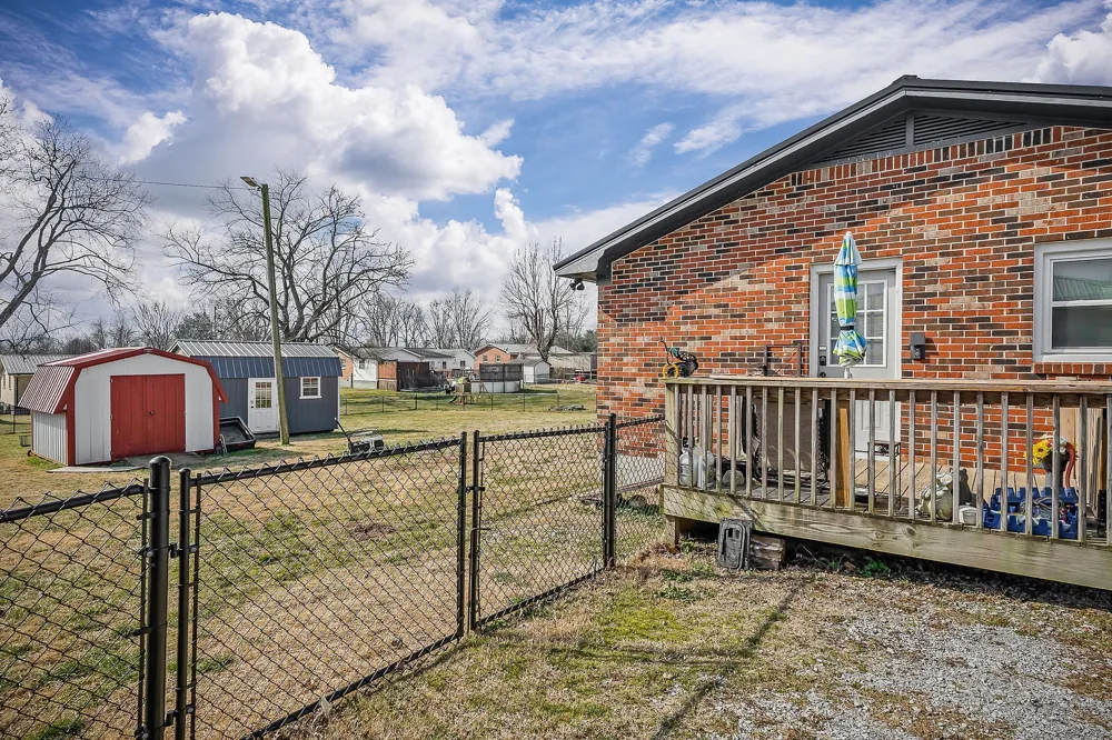 611 Estes St Smithville, TN 37166