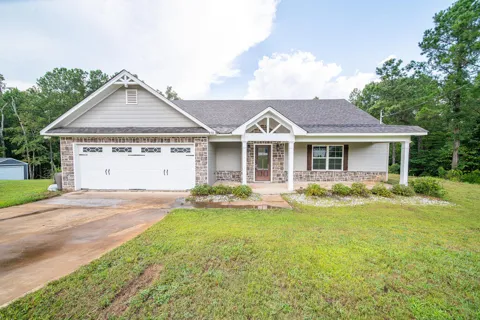 250 Lee Road 2207