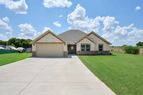 3213 Falcon Drive