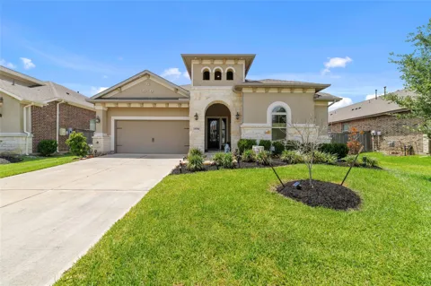 8014 Clearwater Glen Court