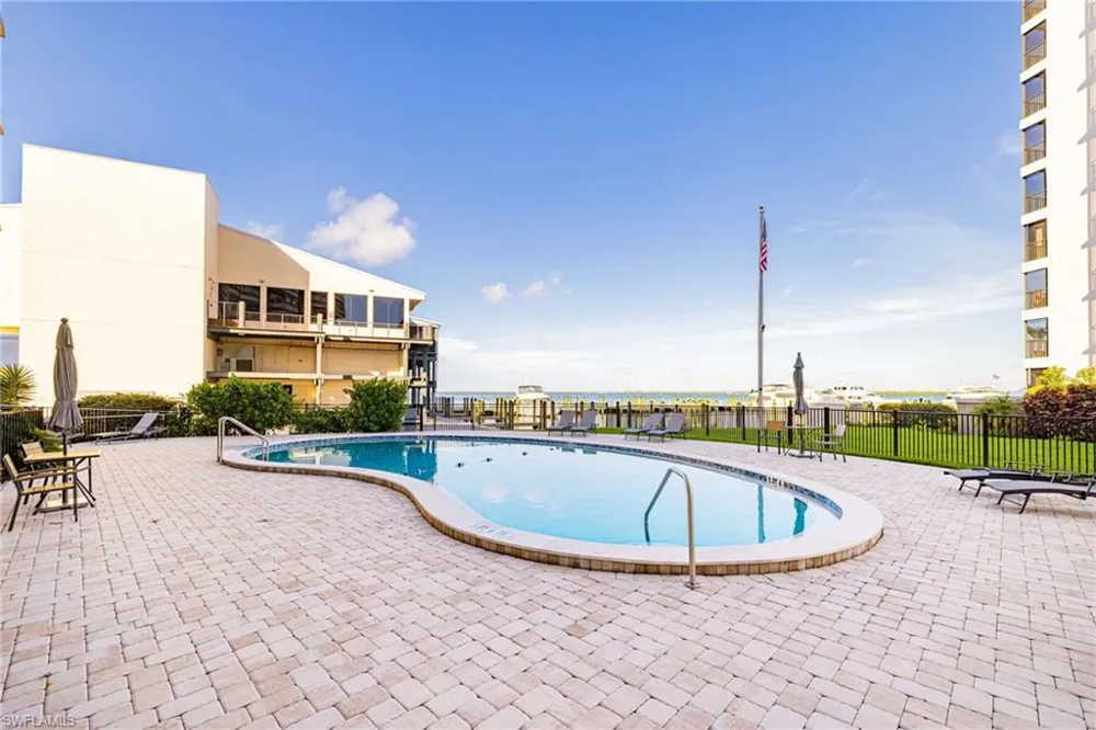 2350 W 1st Street #205 Fort Myers, FL 33901