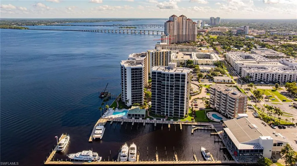 2350 W 1st Street #205 Fort Myers, FL 33901
