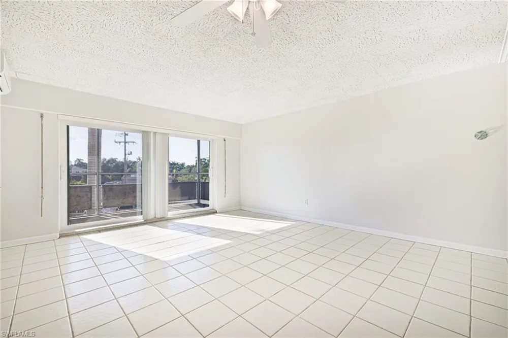 2350 W 1st Street #205 Fort Myers, FL 33901