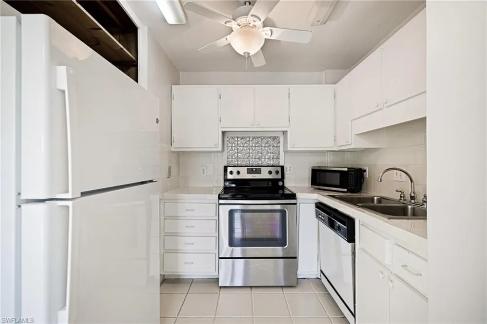 2350 W 1st Street #205 Fort Myers, FL 33901