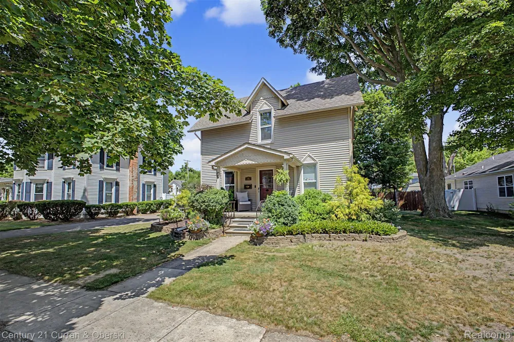 323 E Liberty Street South Lyon City, MI 48178
