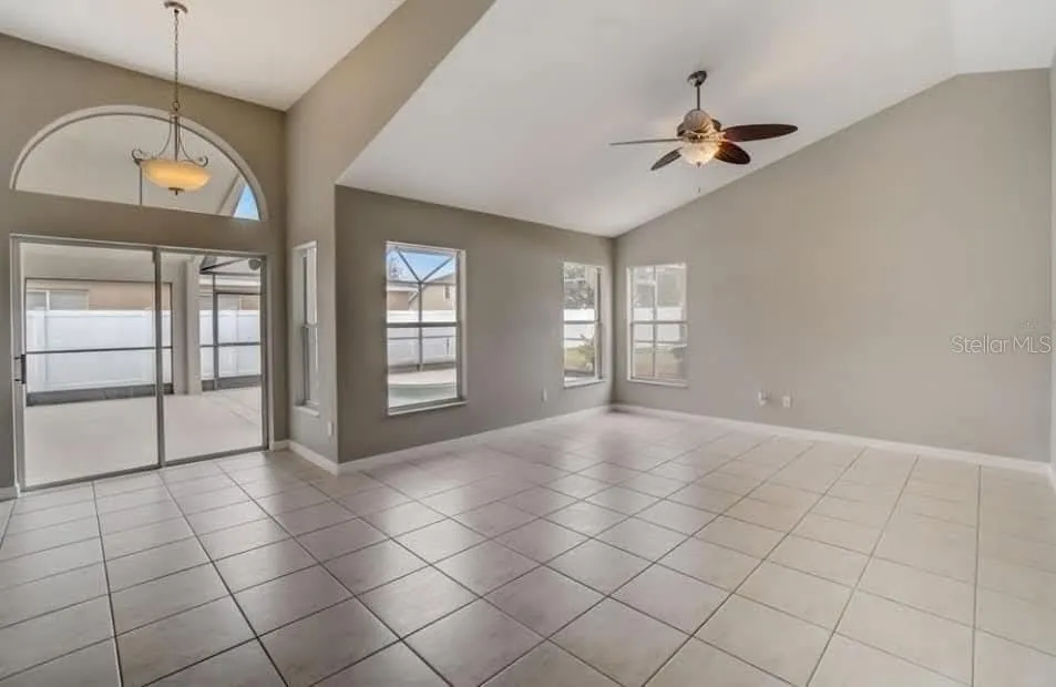 1061 SENECA TRAIL St Cloud, FL 34772