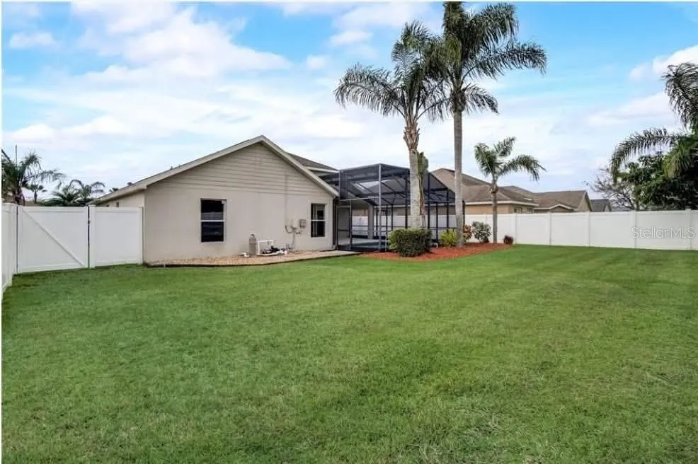 1061 SENECA TRAIL St Cloud, FL 34772