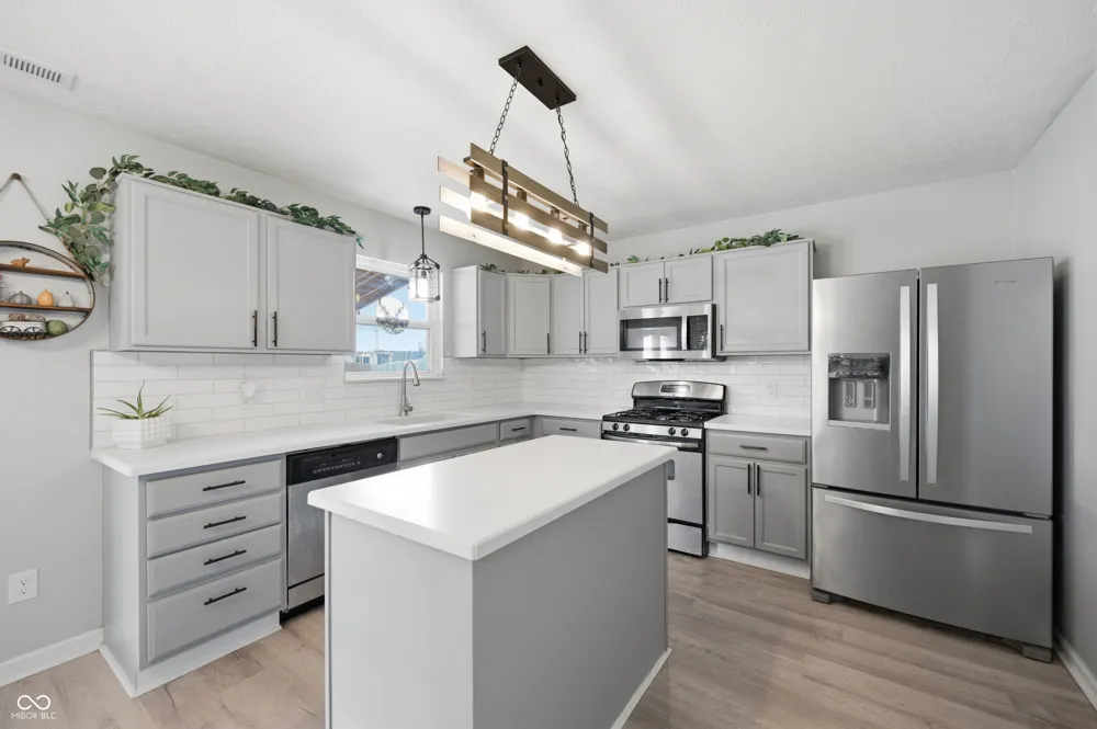 3140 Monterey Drive Whiteland, IN 46184